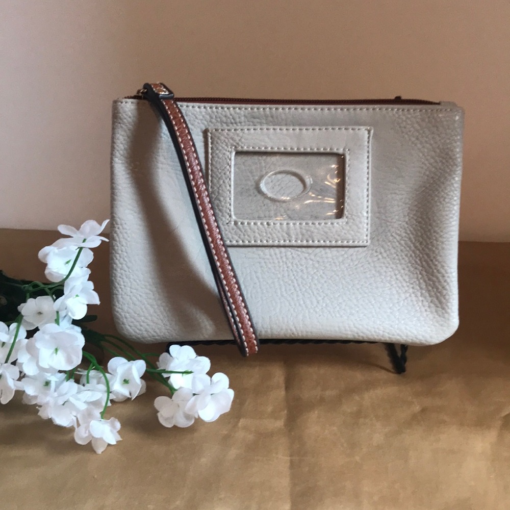BOC Pebble Leather ID and Wristlet